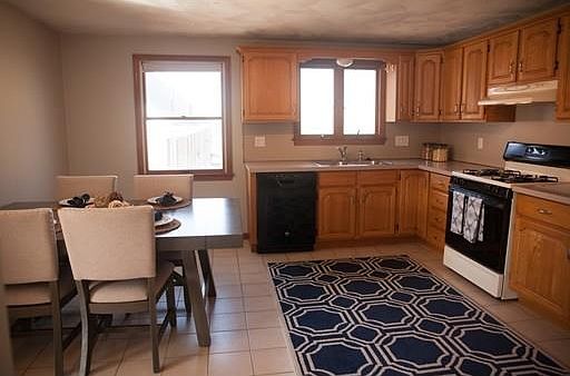 5th image of 68 West St #68