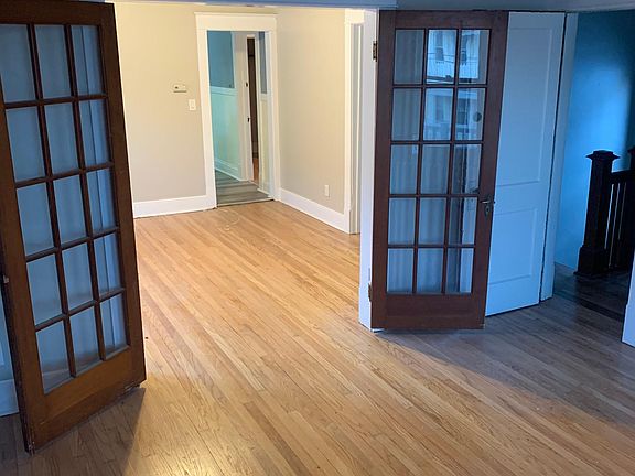 4th image of 17 Maplewood St #2