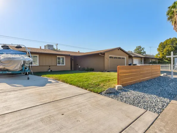 6913 Stoneman Dr, North Highlands, CA 95660