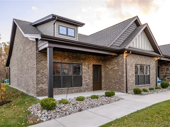 901 Glenwood Gardens Drive, Sellersburg, IN 47172