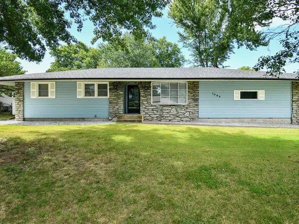 1906 E Sayer Circle, Springfield, MO 65803