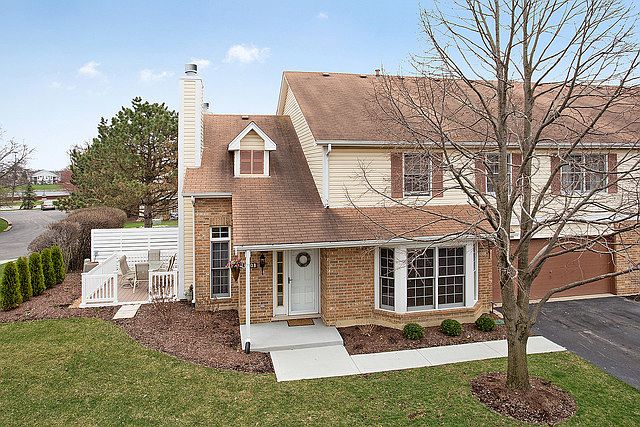 1st image of 9887 Cambridge Ct #B
