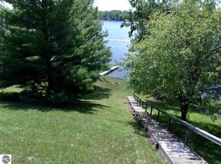 757 Sunset Dr, Lupton, MI 48635