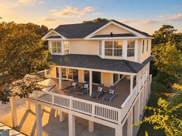10 Center Pl, Tybee Island, GA 31328