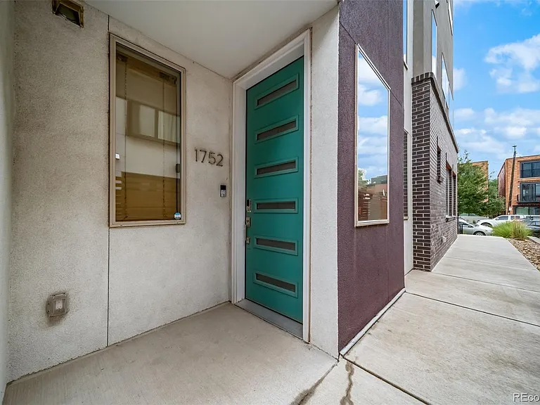 1752 Williams St — Photo 4