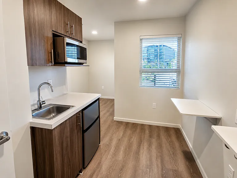 Plaza Apartments — Photo 188