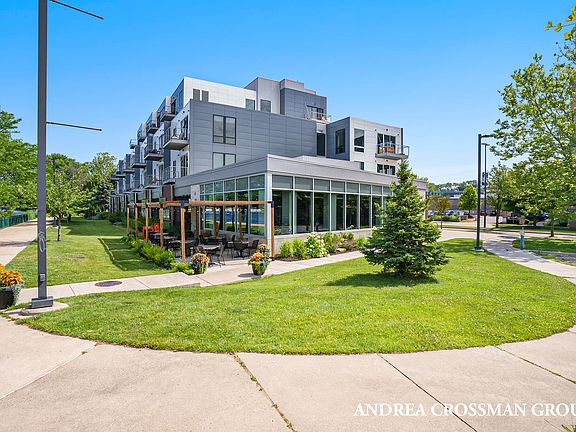 2nd image of 1001 Monroe Ave NW Unit 504