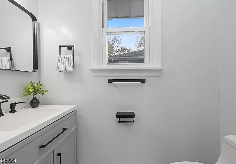 6 Dawes Ave — Photo 24