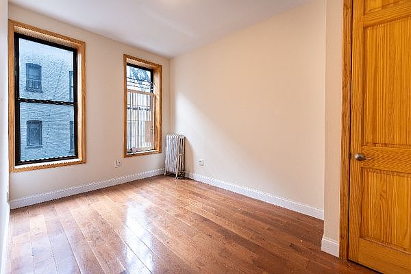 1st image of 70 Pinehurst Ave #2A
