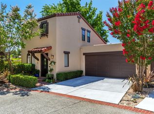 825 Shadyoak Dr, Santa Rosa, CA 95404