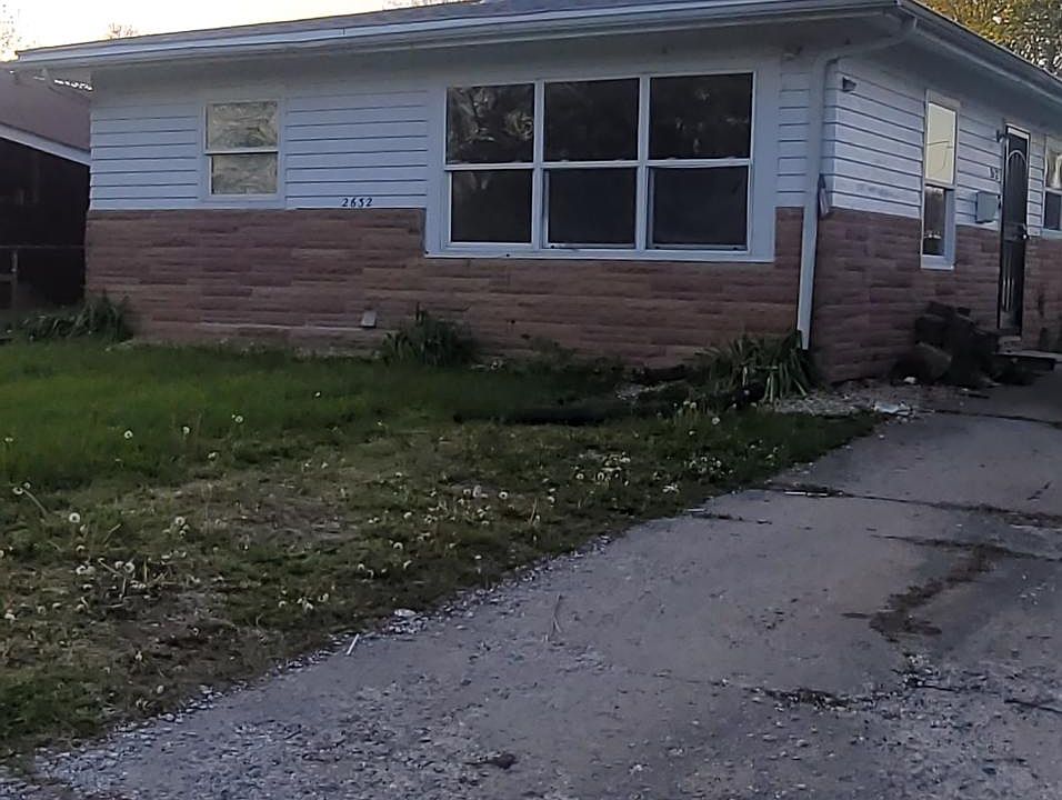 1st image of 2632 Walker Ave