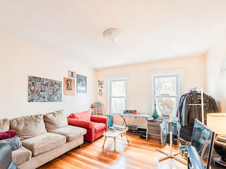 23 Wisconsin Ave #2