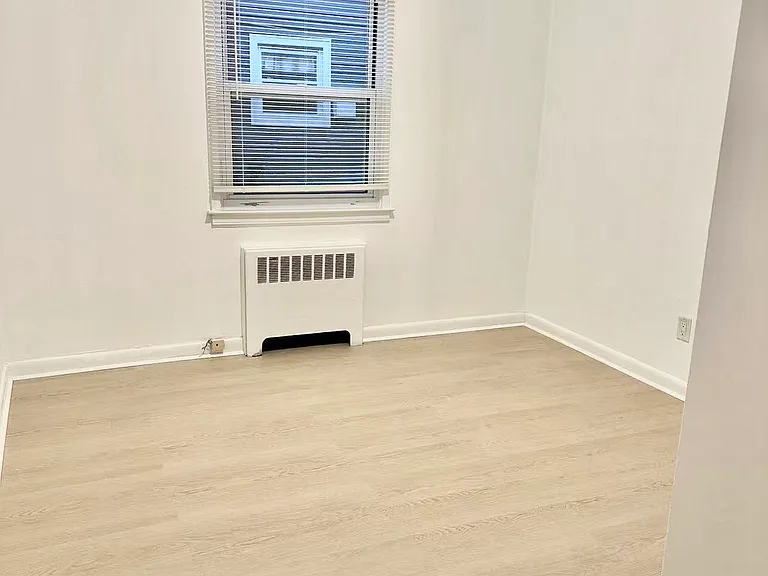 335 Cochran Pl #1 — Photo 9