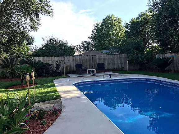 2nd image of 3471 Sycamore Ln