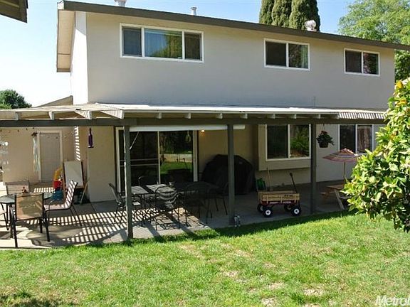 3rd image of 5020 Waterbury Way