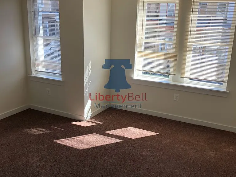 5923 Windsor Ave — Photo 10