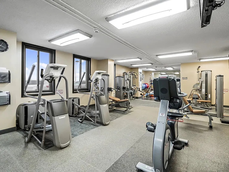 160 Overlook Ave #5D — Photo 9