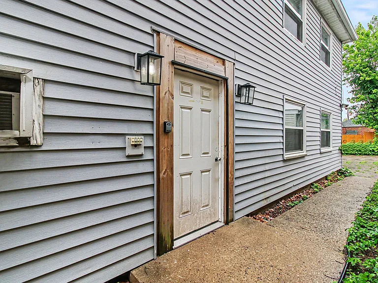 1932 Truitt Ave — Photo 3