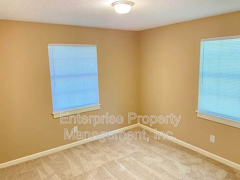 1982 Goldbrier Ln — Photo 25