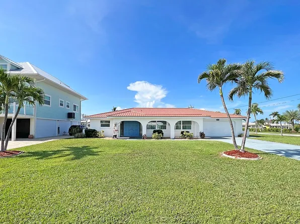 3667 Emerald Ave, Saint James City, FL 33956