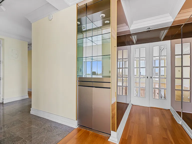 524 E 72nd St #31AG — Photo 11