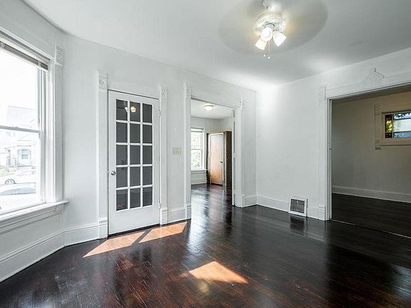 4th image of 2358 N Holton St #1
