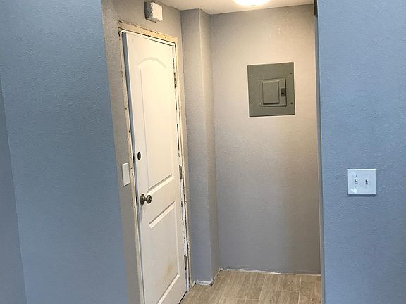 4th image of 1045 W 14th Ave APT 101
