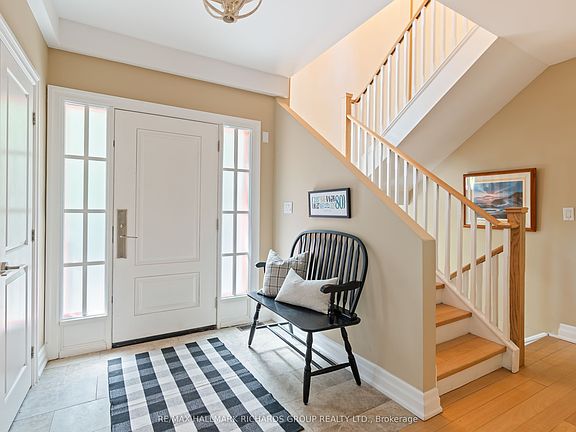 3rd image of 10 Springbank Ave