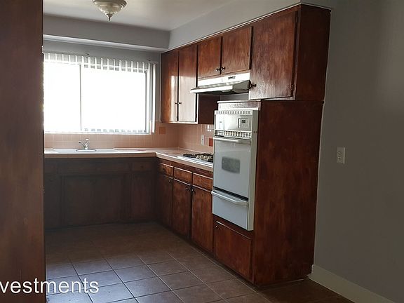 4th image of 5301 Corteen Pl APT 14