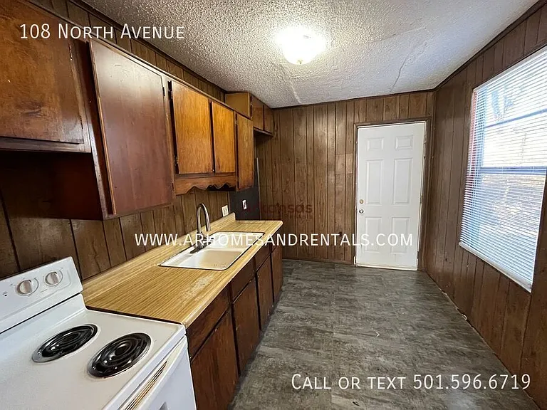 108 North Ave — Photo 5