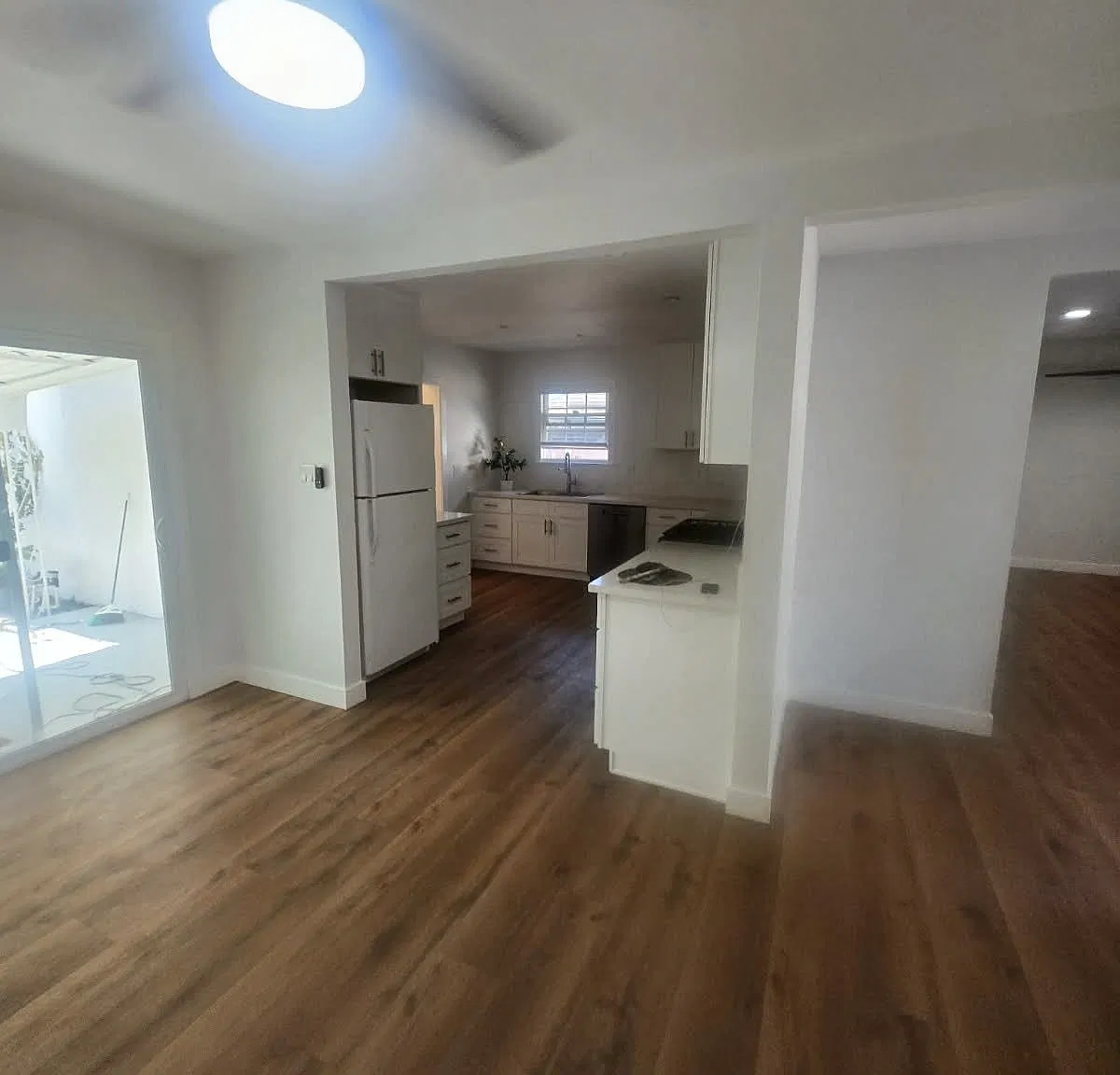 Comolette St, Downey — Photo 3