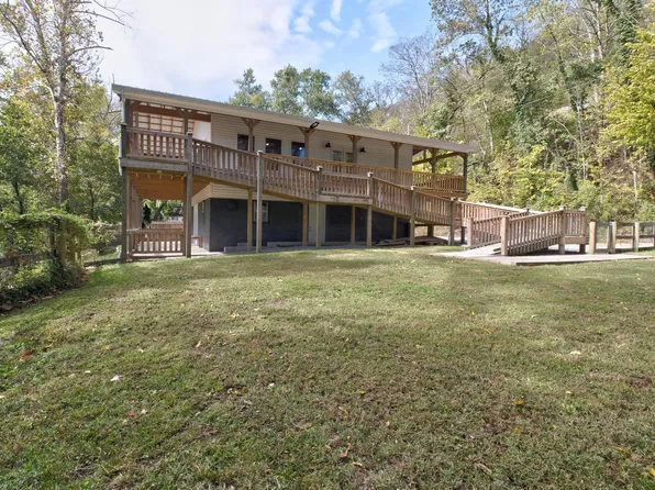 174 Hidden Grove Ln, Winchester, KY 40391