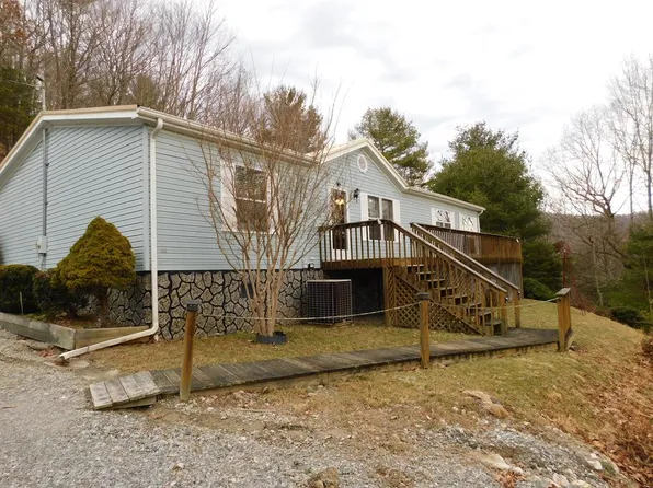 5136 Old Bridle Creek Dr, Independence, VA 24348