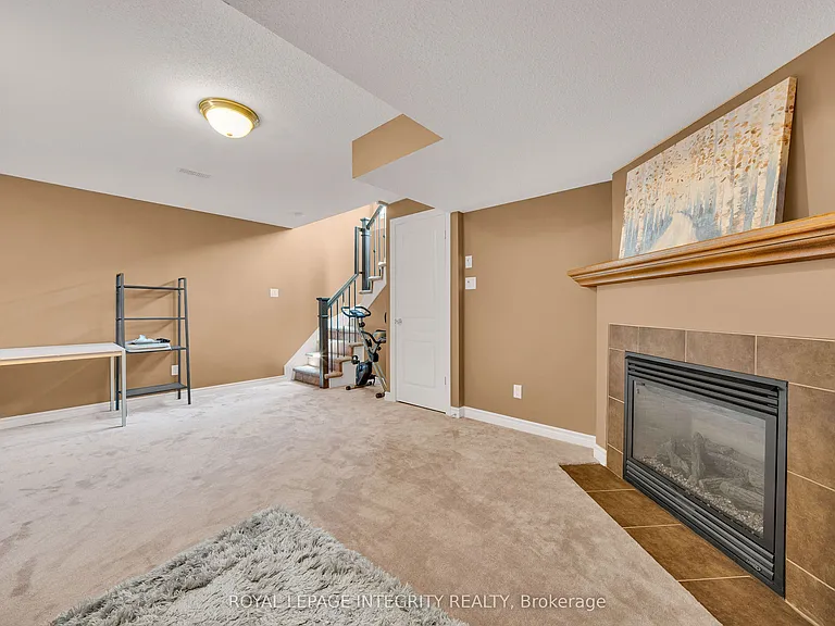 175 Hornchurch Ln — Photo 28