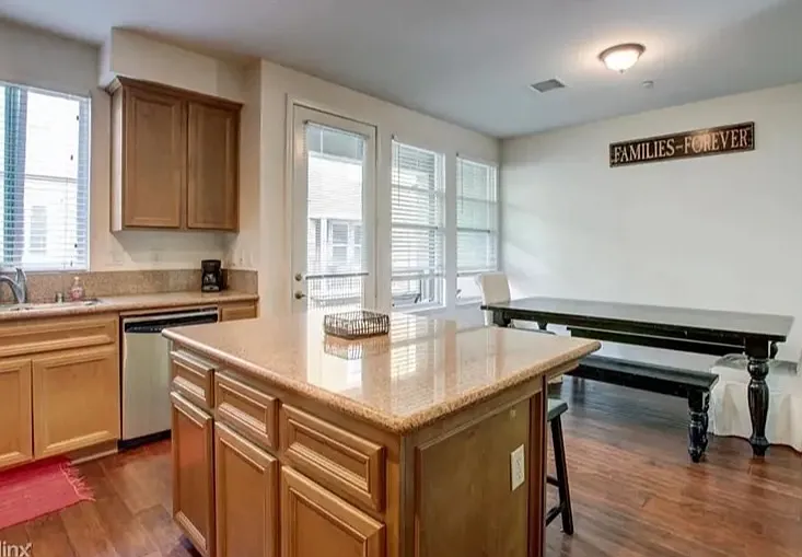 4 Bluefin Ct — Photo 13