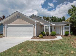12301 Landing Green Dr, Charlotte, NC 28277