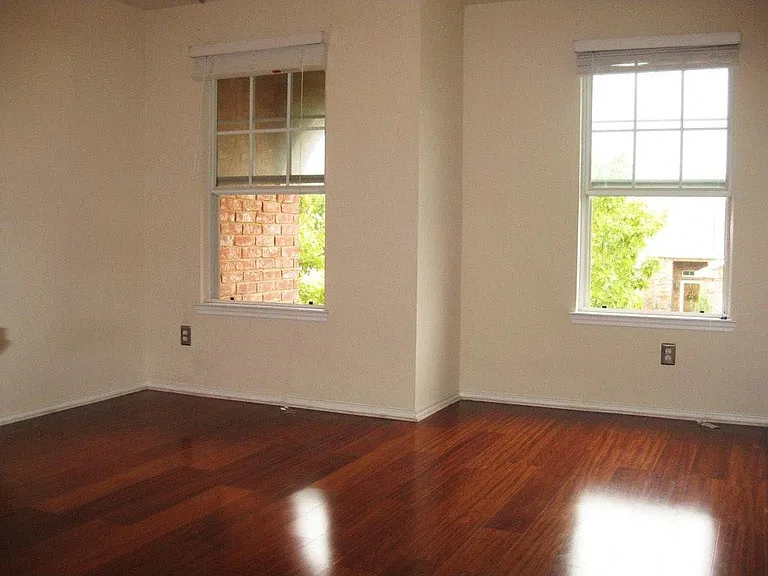 Upstair Bedroom #2/Study