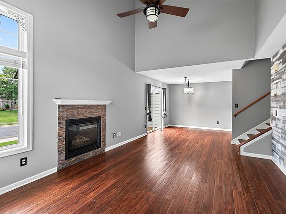 3rd image of 13821 Edgewood Ave