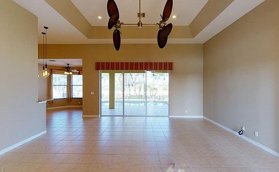 5th image of 3548 NW 41st Ave
