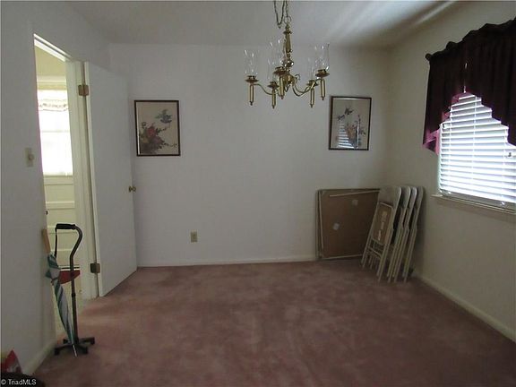 4th image of 4202 Enchanted Ln