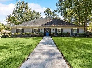 677 Cambronne St, Mandeville, LA 70448