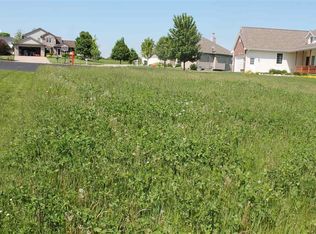 L20 Woodhaven Ct, Cambridge, WI 53523