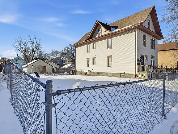 4th image of 104 Jessamine Ave W