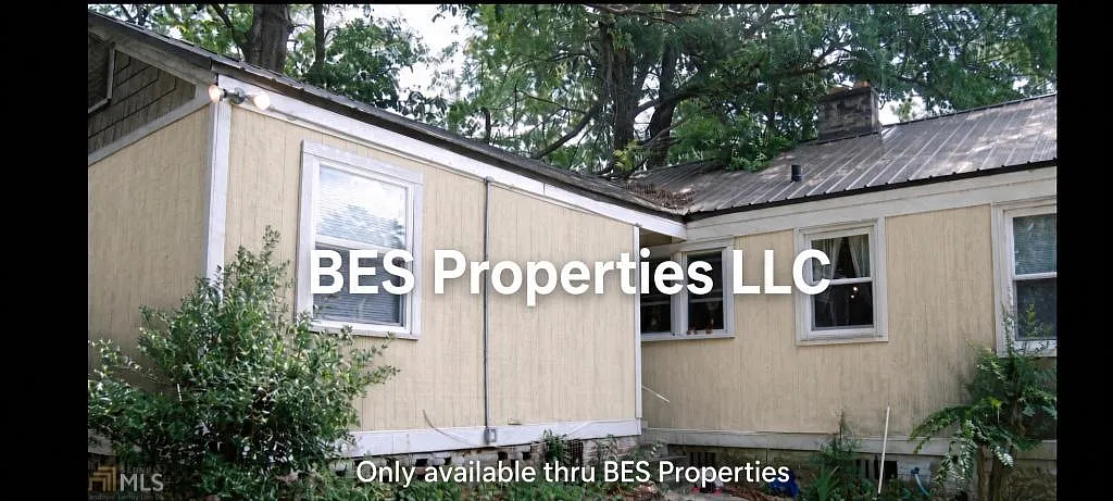 704 Matheson Rd — Photo 3
