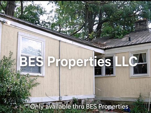 3rd image of 704 Matheson Rd