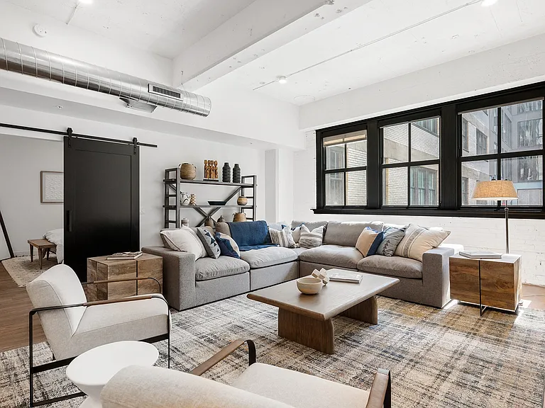 The Victor Luxury Apartments — Photo 8