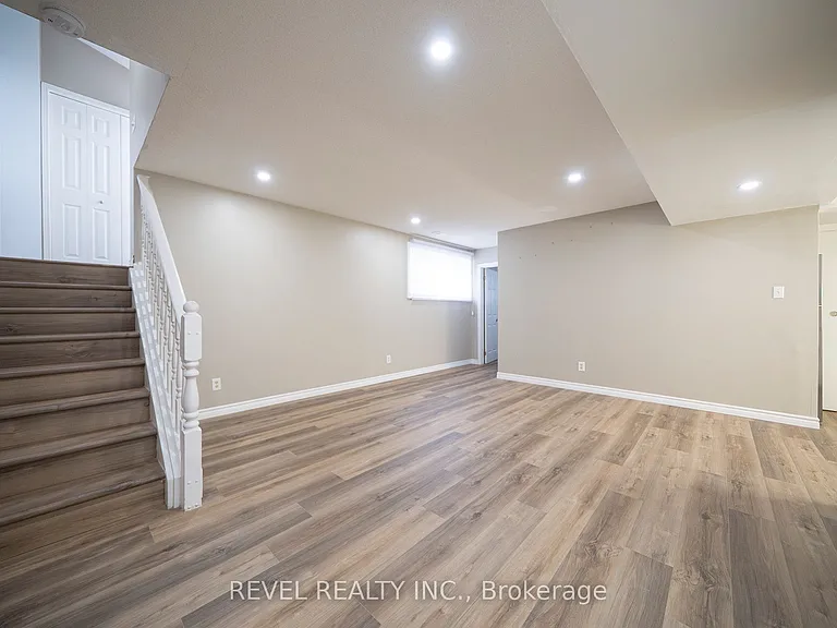 53 Memorial Dr #LOWER — Photo 3