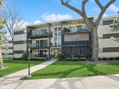 1009 8th Ave UNIT 15-4, La Grange, IL, 60525