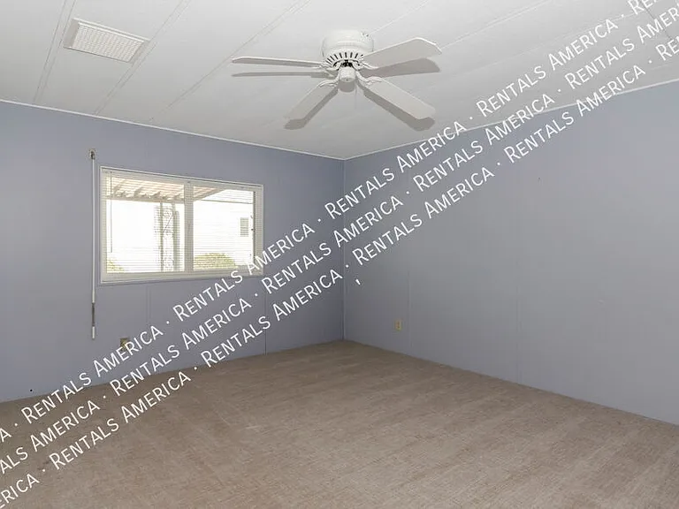 10684 N Stromboli Ave — Photo 17