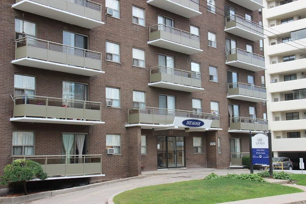 20 Erie Ave photo 1